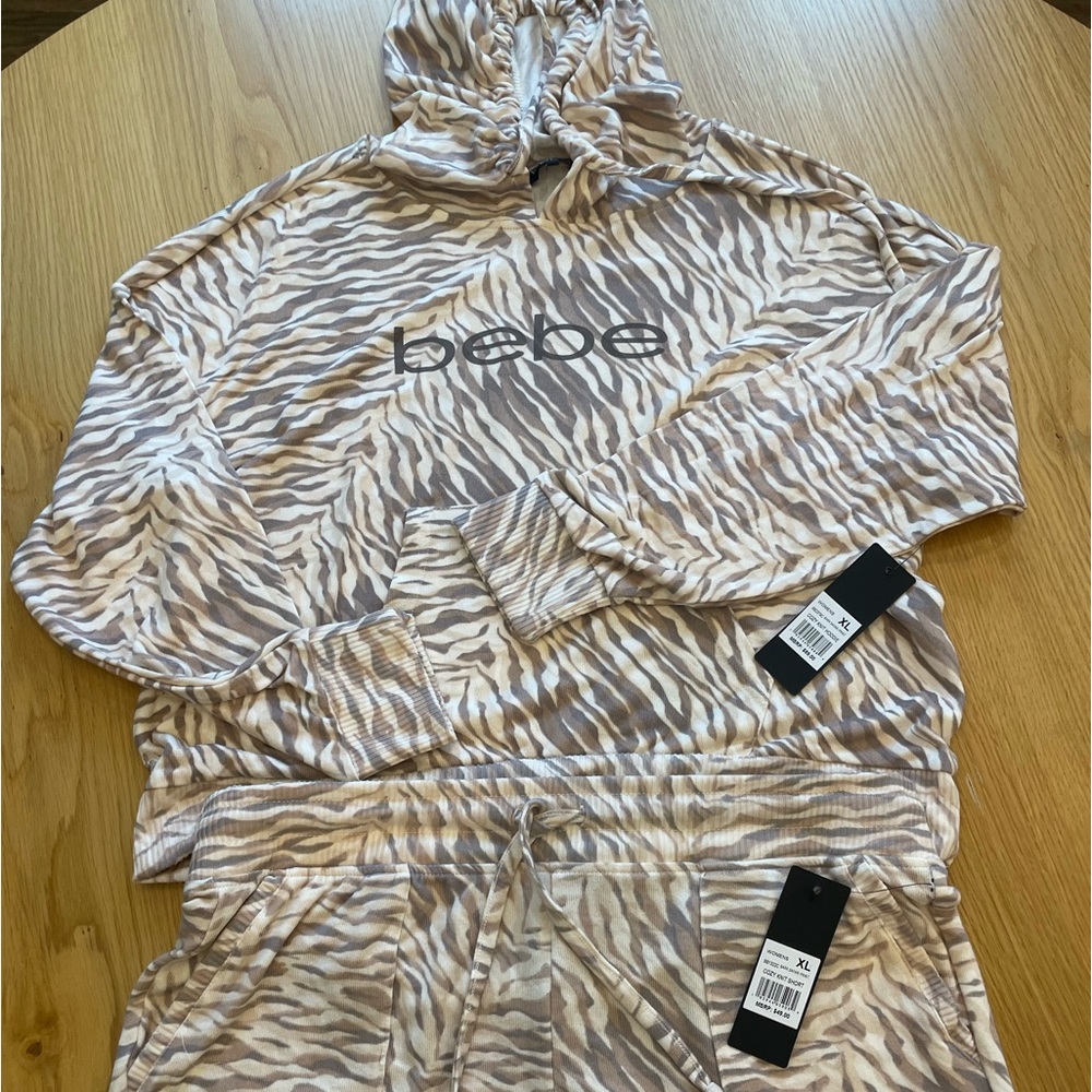 NWT Bebe lounge set!